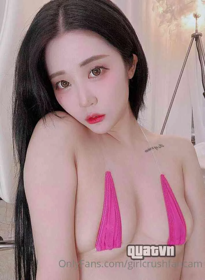 Girlcrushfancam-bomistry2022-Onlyfans-Leak-1.webp