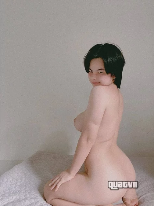 Ha-Le-Barbara-Crooked-Onlyfans-Leak-28.webp