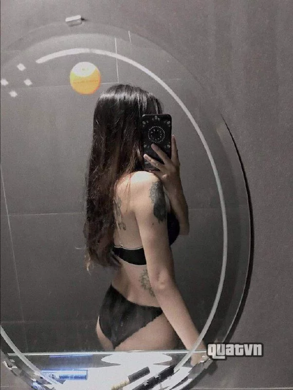 Thanhhuyen-Onlyfans-Leak-38.webp