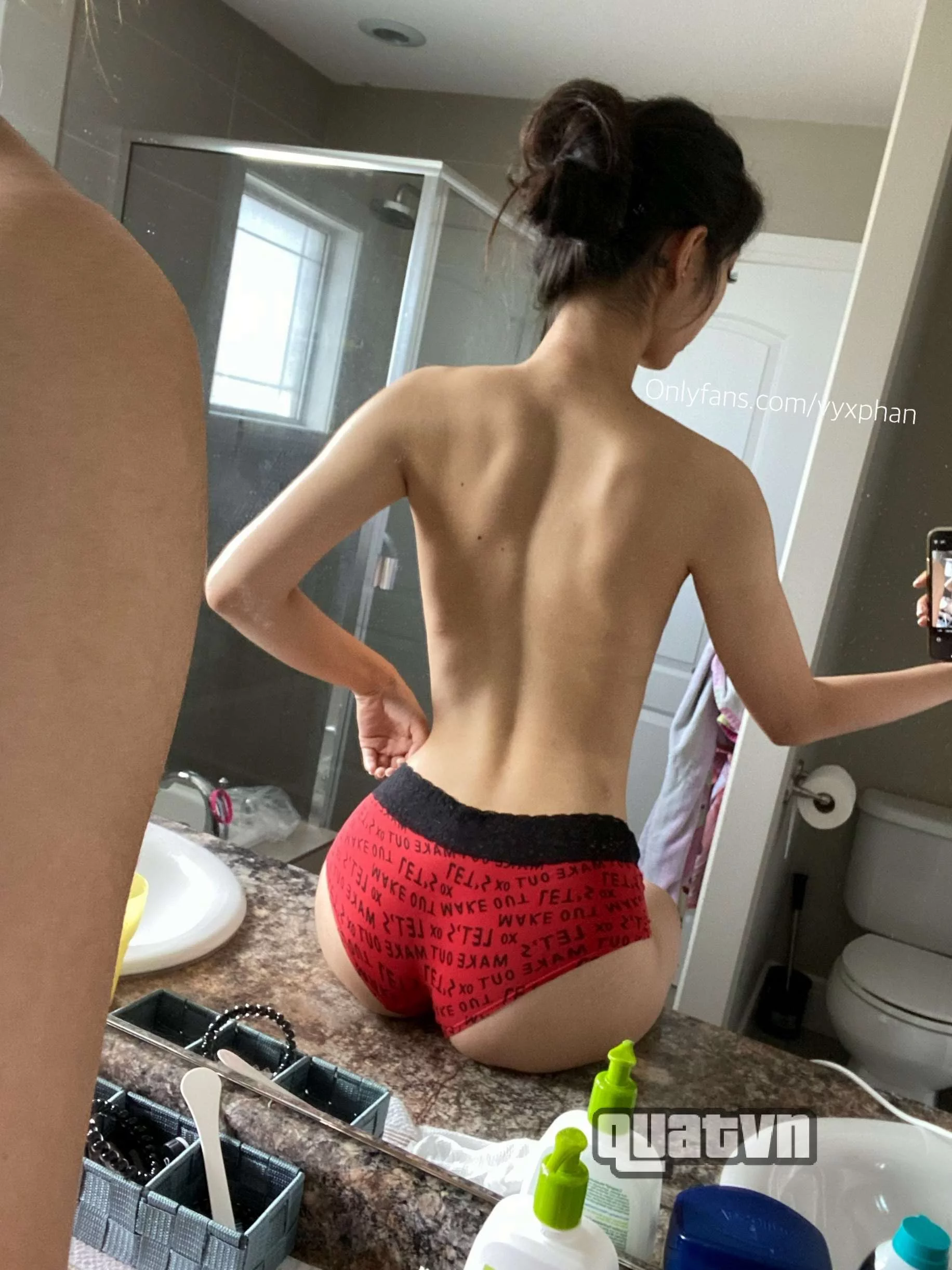 Vyxphan-Onlyfans-Leak-112.webp